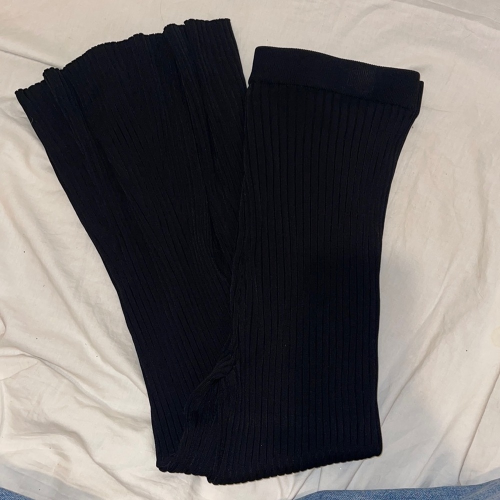 BCBG slinky flare leggings
